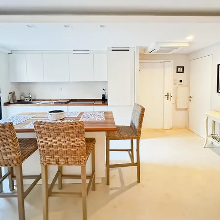 Heaven Apt, Rickeys 公寓